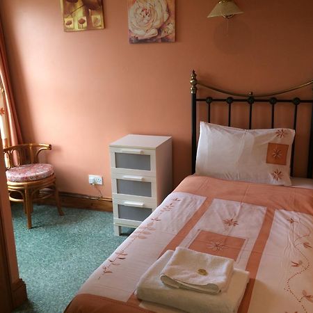 Charlotte House Hotel بيتربرو المظهر الخارجي الصورة